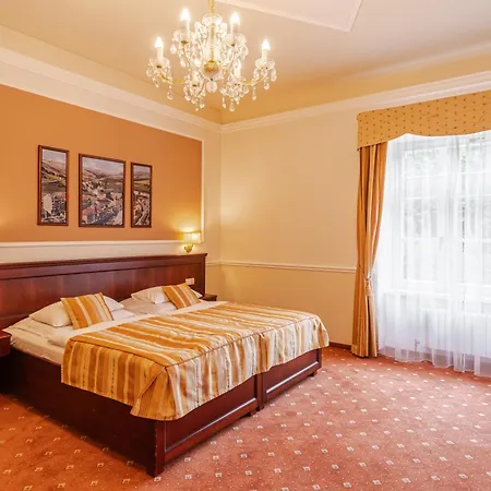 Hotel Radium Palace 4*