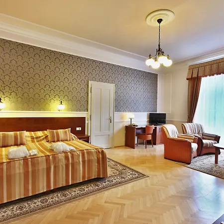 Hotel Radium Palace 4*